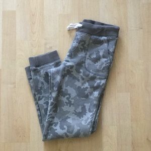 Boys sweatpant joggers. Medium (12/14)